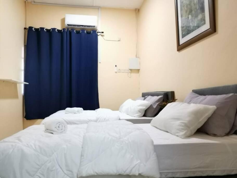 Holiday home Uia Younee 3r2b 9pax 5 Min To Town